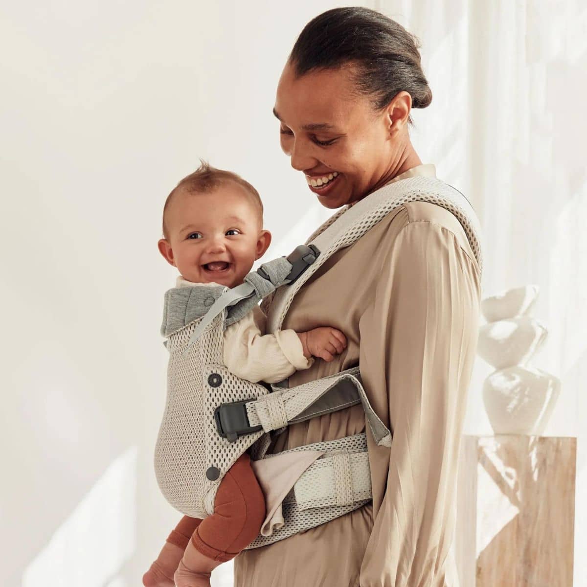 BabyBjorn Baby Carrier Harmony - Cream 3D Mesh - Image 7