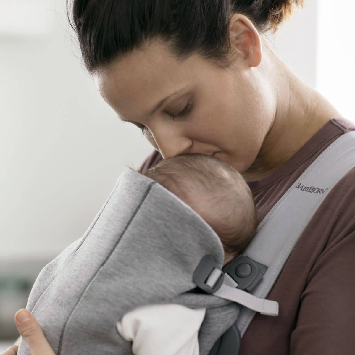 BabyBjorn Baby Carrier Mini - Grey 3D Jersey - Image 4