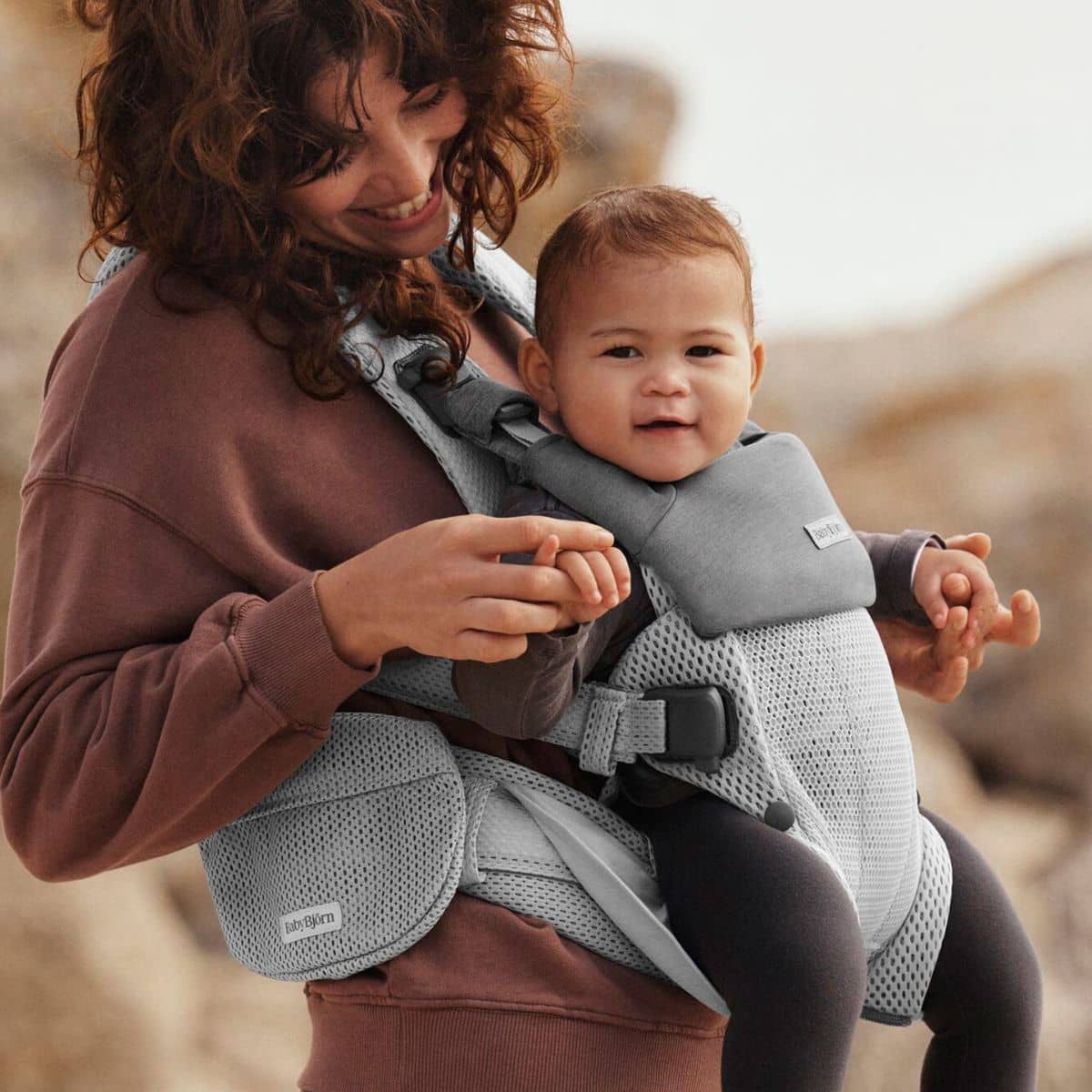 BabyBjorn Pocket Pouch for Baby Carrier - Mesh Grey - Image 5