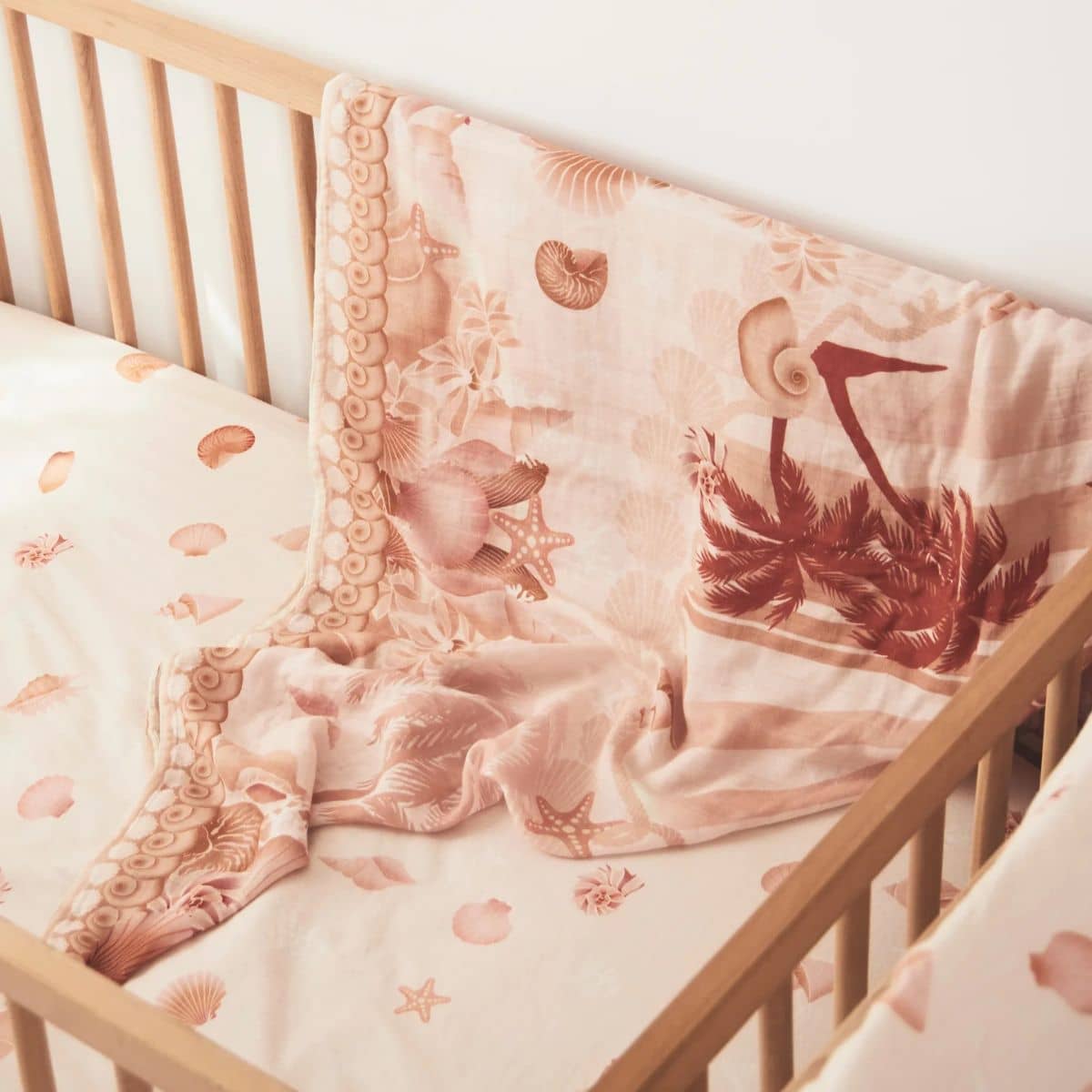 Banabae Bamboo / Organic Cotton Swaddle - Shell Collector - Image 3