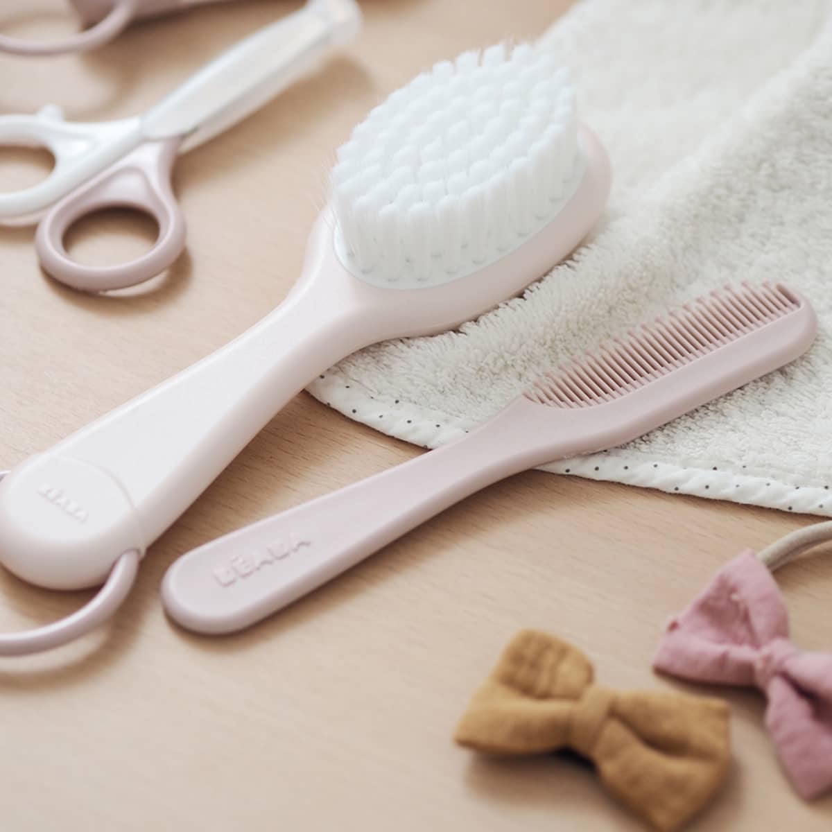 Beaba Baby Brush and Comb - Old Pink - Image 5