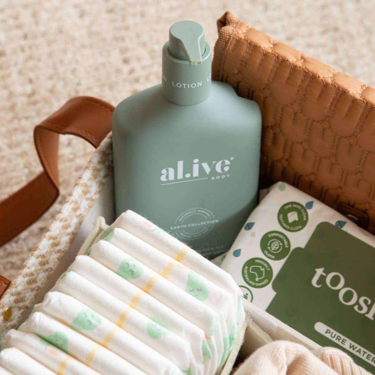 Bunnie Caddie Deluxe Mini Nappy Organiser - Houndstooth Tan - Image 3