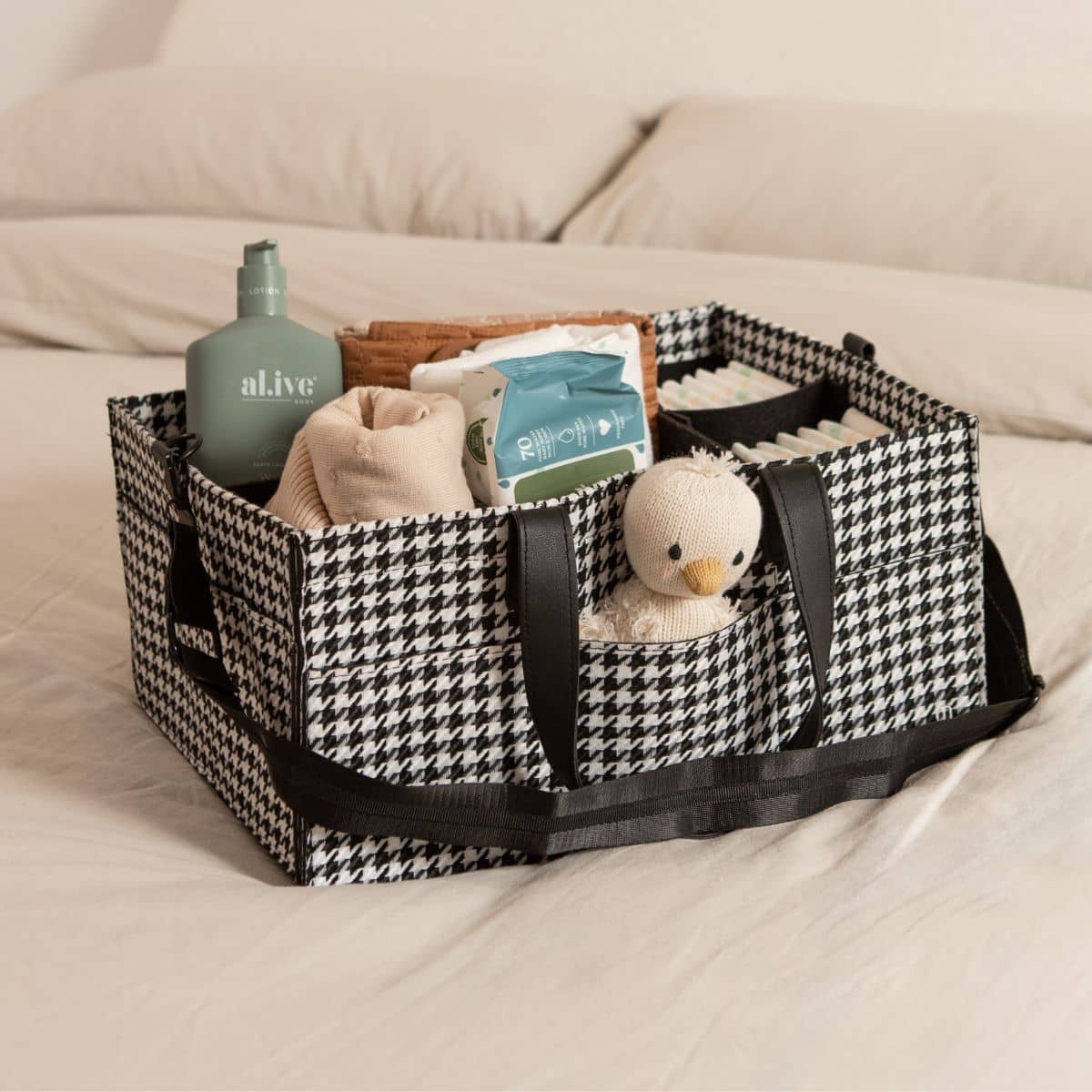 Bunnie Caddie Deluxe Nappy Organiser - Houndstooth Black - Image 8