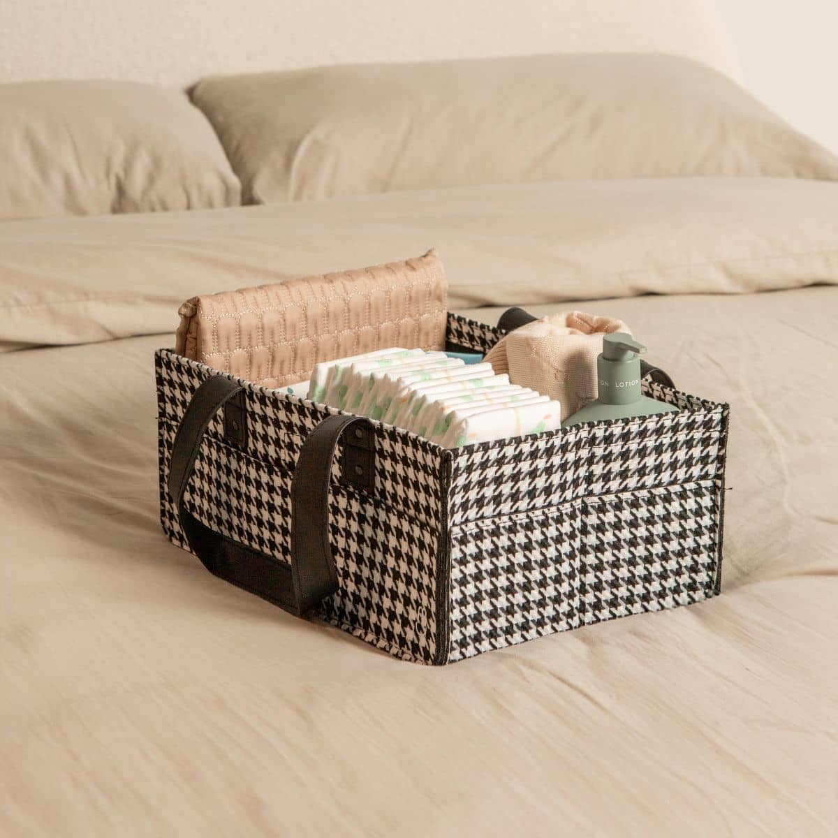 Bunnie Caddie Deluxe Mini Nappy Organiser - Houndstooth Black - Image 4