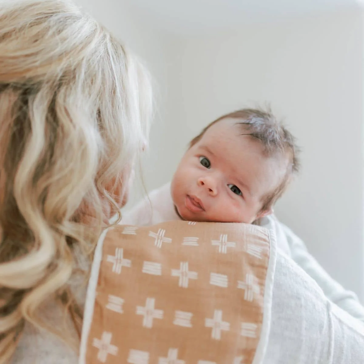 Crane Baby Burp Cloths - Kendi - Image 3