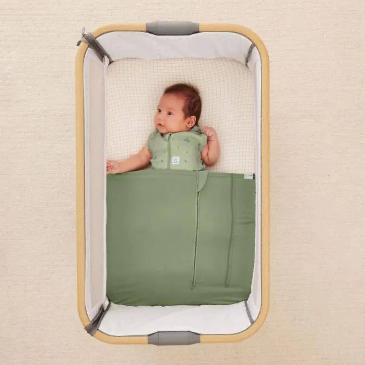 ergopouch HugMe Blanket - 0.2 + 1.0 TOG - Bedside Sleeper - Image 2