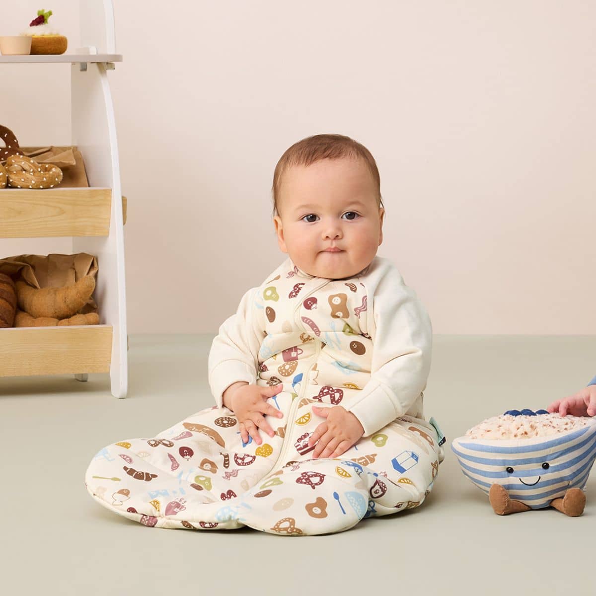 ergoPouch Sleeping Bag 3.5 TOG with Sleeves - Bon Appetit - 8 to 24 Months - Image 5