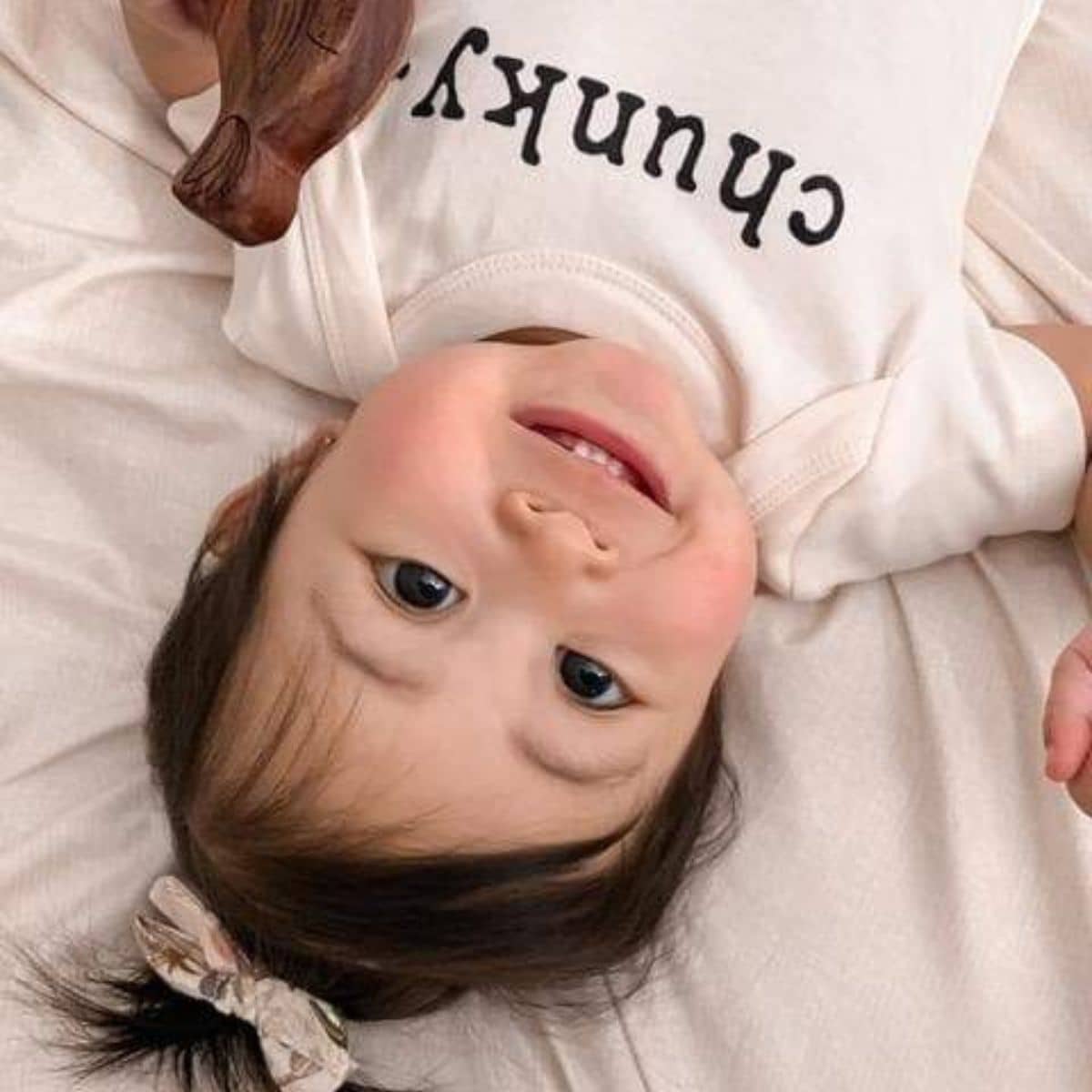 Finn and Emma Organic Short Sleeve Bodysuit - Chunky - Image 2