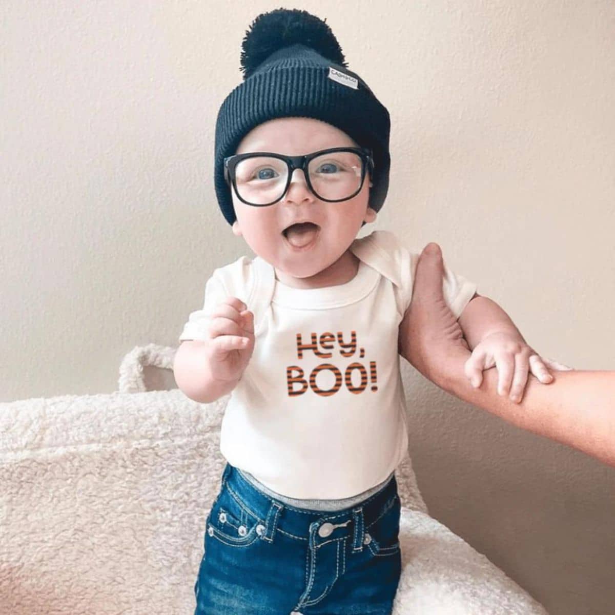 Finn and Emma Organic Short Sleeve Bodysuit - Hey Boo - Image 2