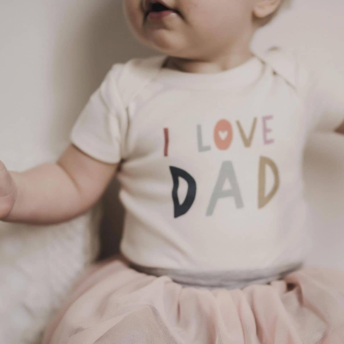 Finn and Emma Organic Short Sleeve Bodysuit - Love Dad - Image 3