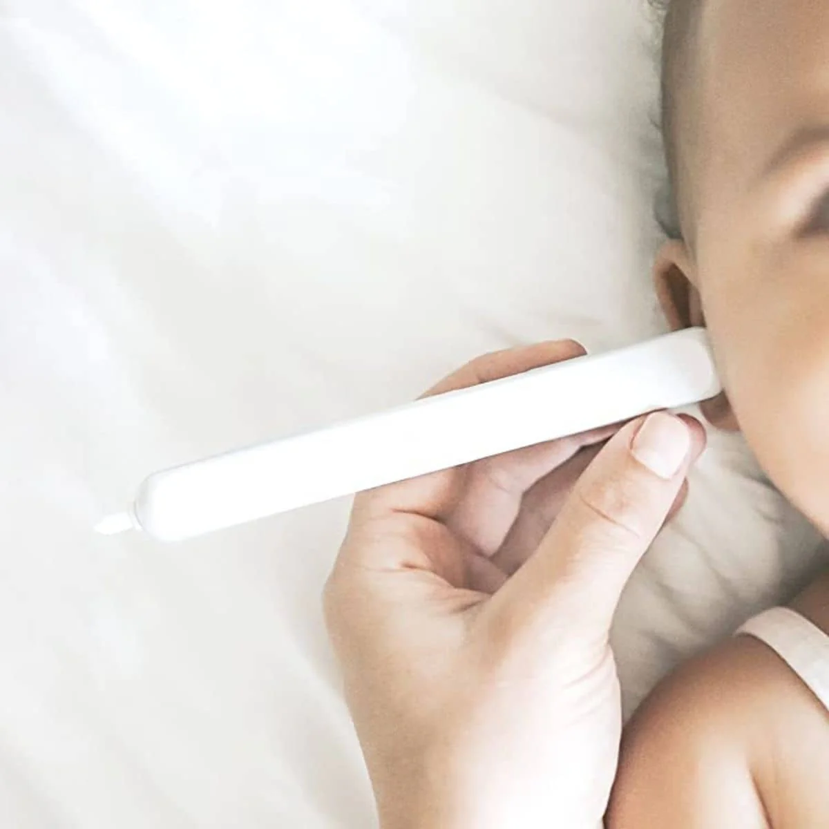 Frida Baby 3-in-1 Nose, Nail + Ear Picker - Image 4