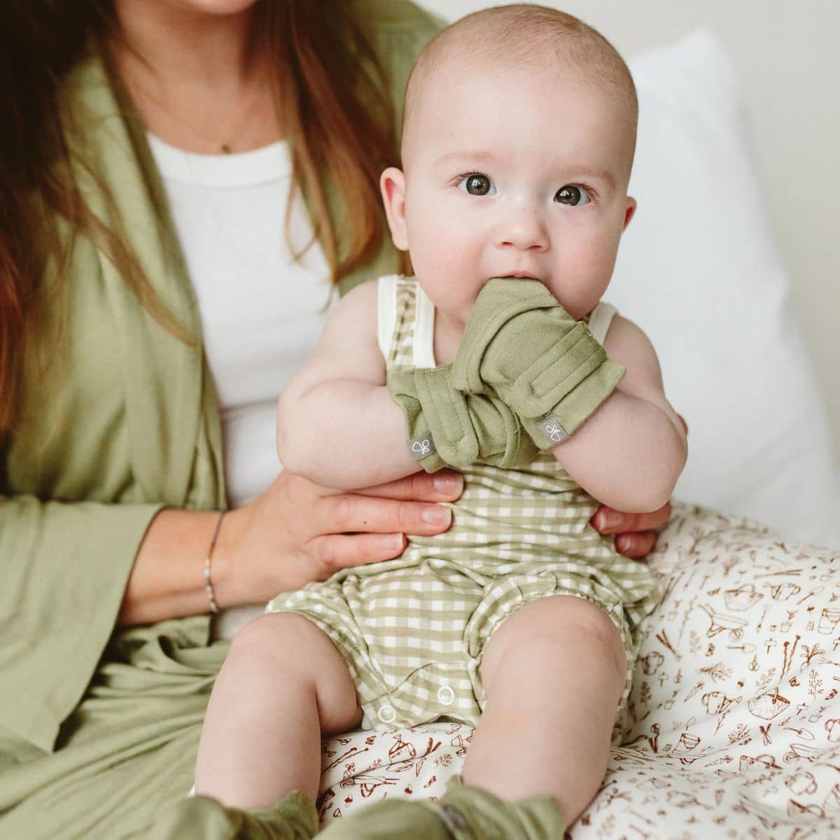 Goumi Stay On Baby Mitts - Artichoke - Image 7