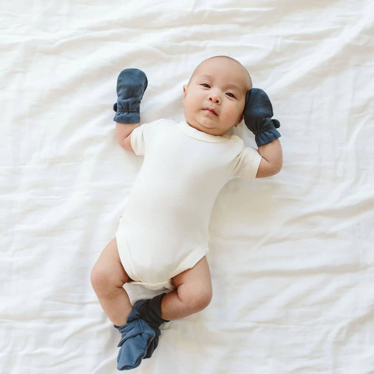 Goumi Stay On Baby Mitts + Boots Set - Midnight - Image 3