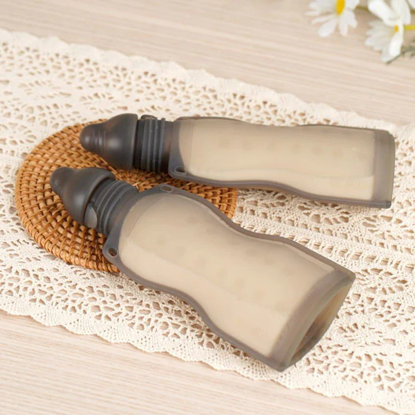 Haakaa Reusable Silicone Squeeze and Feed Bag Combo - Image 5