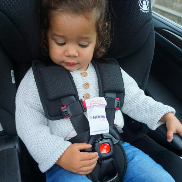 Houdini Stop Car Seat Harness Chest Clip - Twin Pack - Image 2