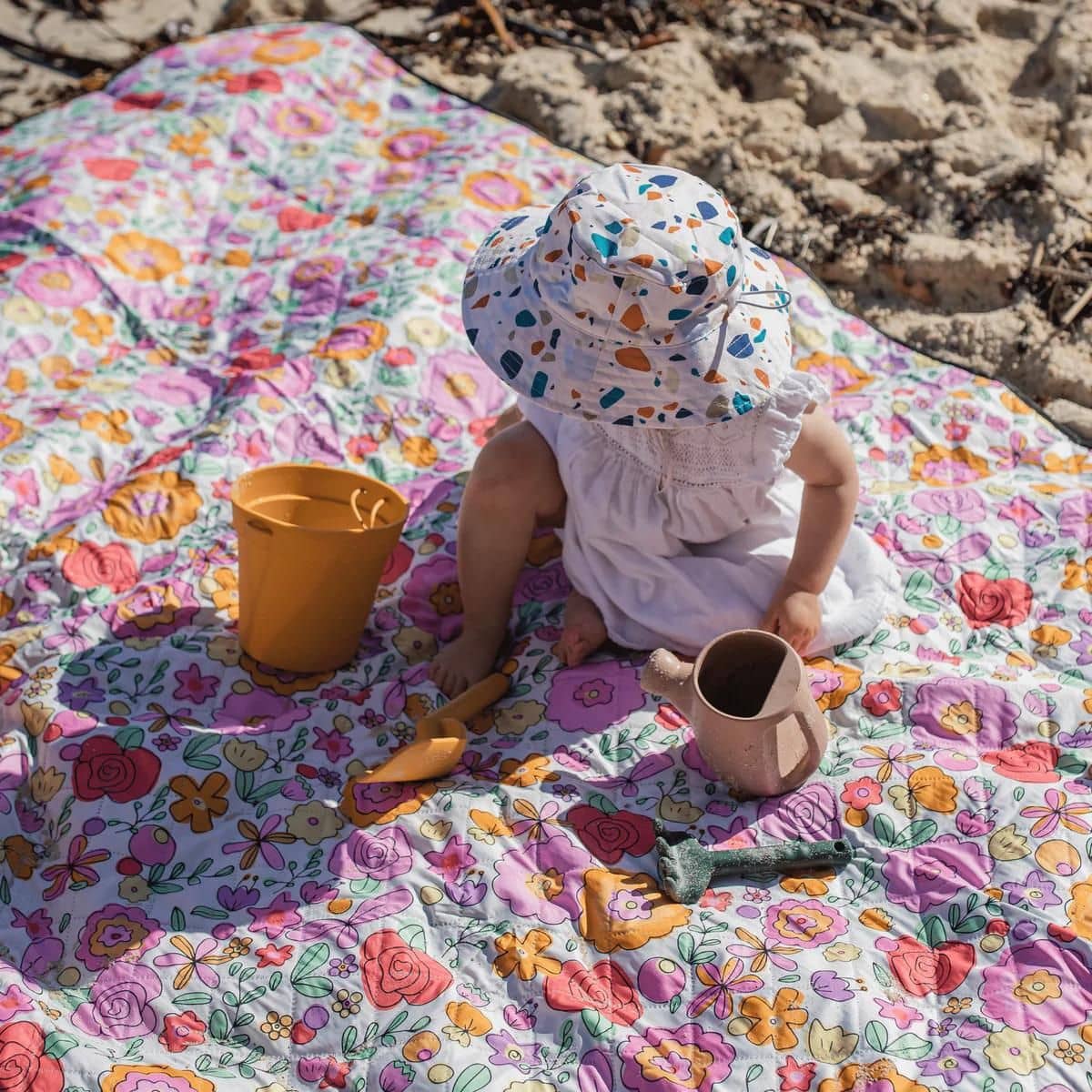 Izimini Family Size Picnic Rug/Mat - Paloma - Image 2