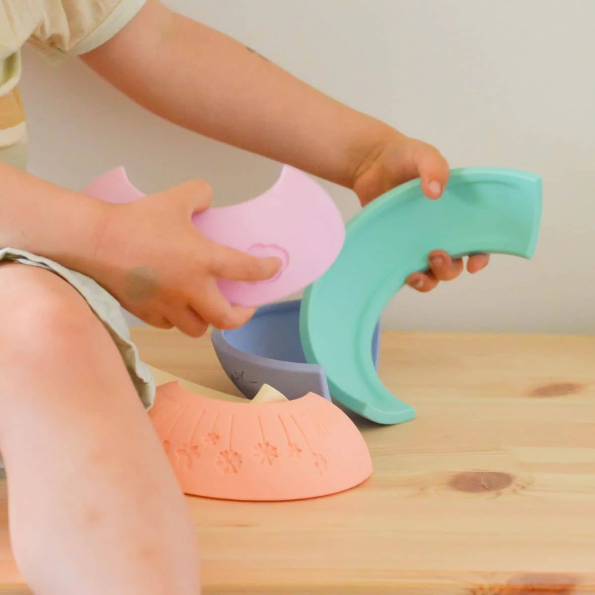 Jellystone Designs Over the Rainbow Silicone Arches - Pastel - Image 4