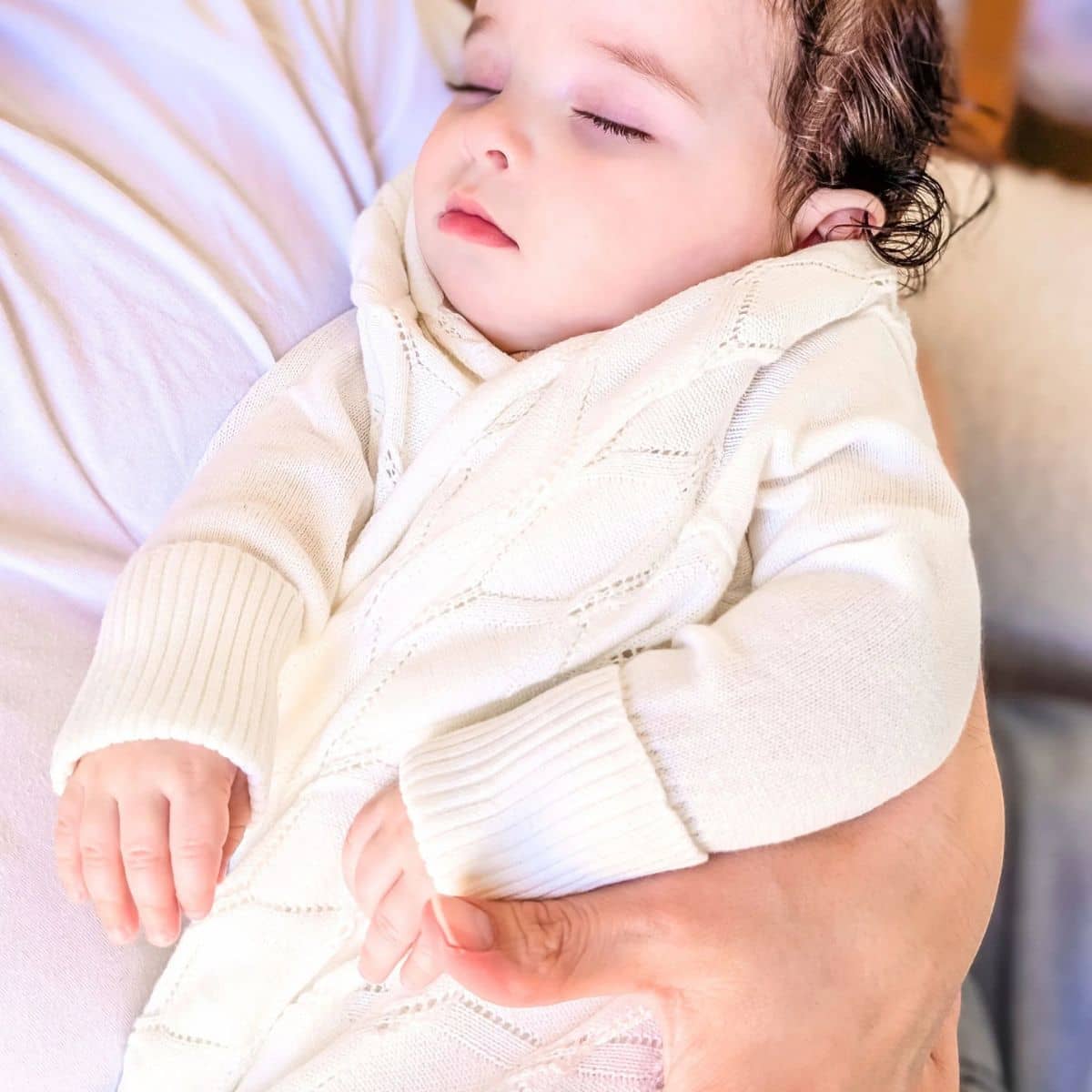 Jujo Baby Shwrap Knitted Blanket With Sleeves - Filigree Lace - Off White - Image 3