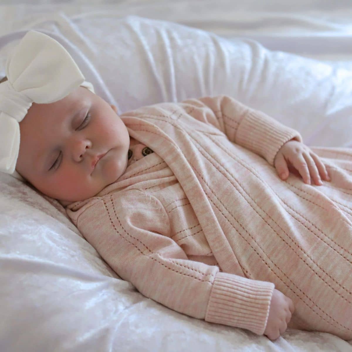 Jujo Baby Shwrap Knitted Blanket With Sleeves - Line Pointelle - Blush Pink - Image 3