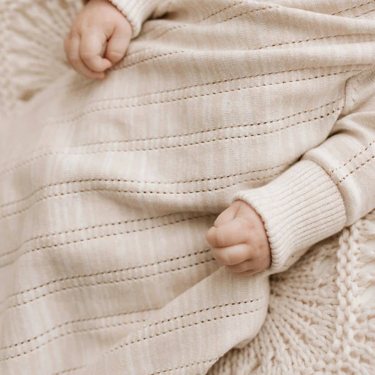 Jujo Baby Shwrap Knitted Blanket With Sleeves - Line Pointelle - Sand - Image 3