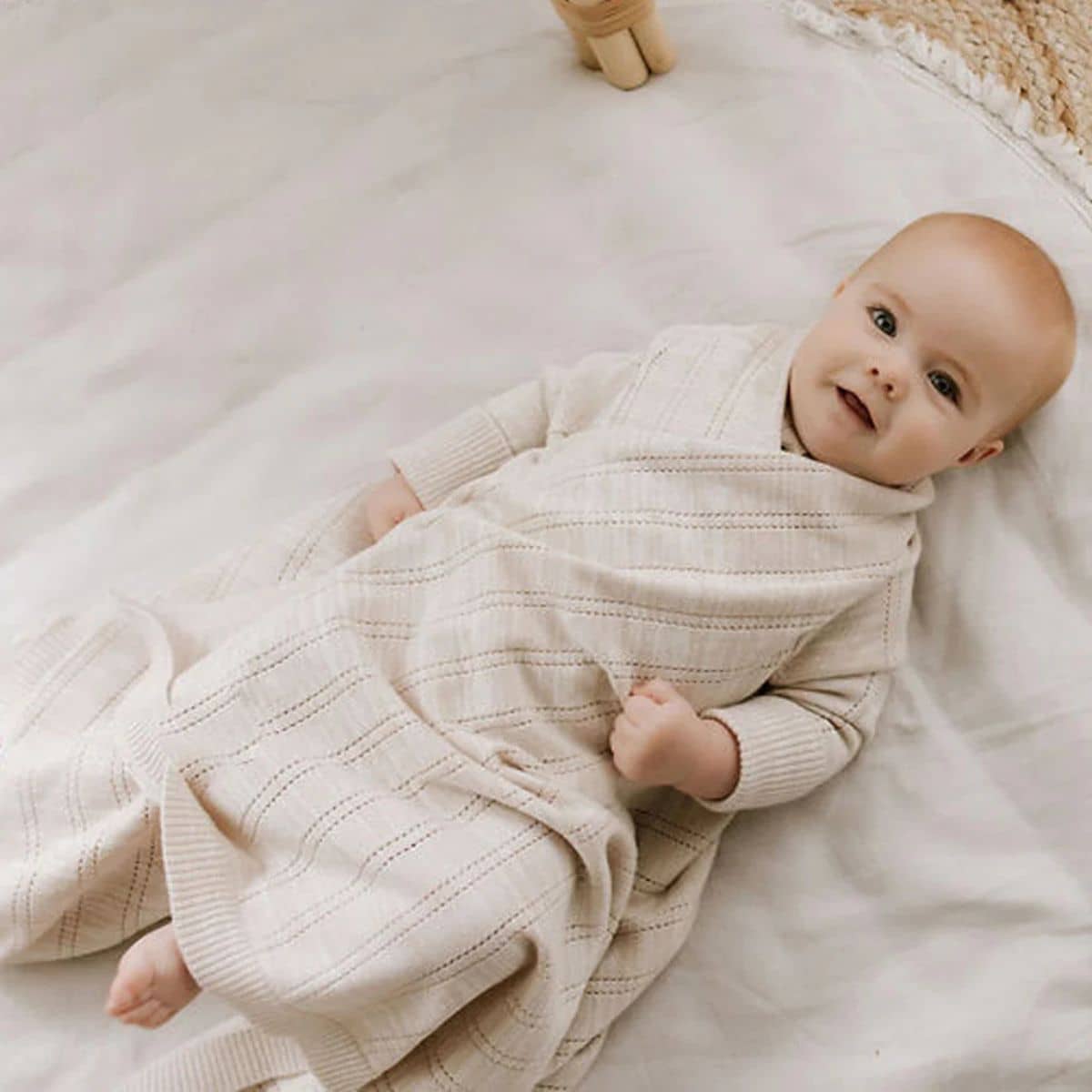 Jujo Baby Shwrap Knitted Blanket With Sleeves - Line Pointelle - Sand - Image 4