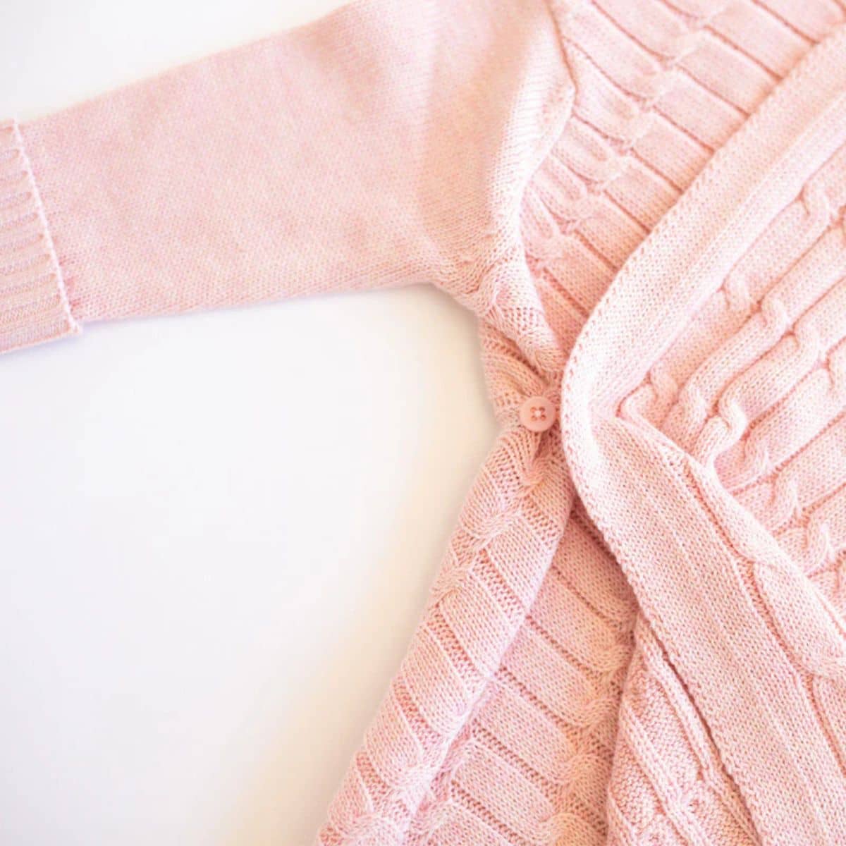 Jujo Baby Shwrap Knitted Blanket With Sleeves - Luxury Cable - Blush Pink - Image 3