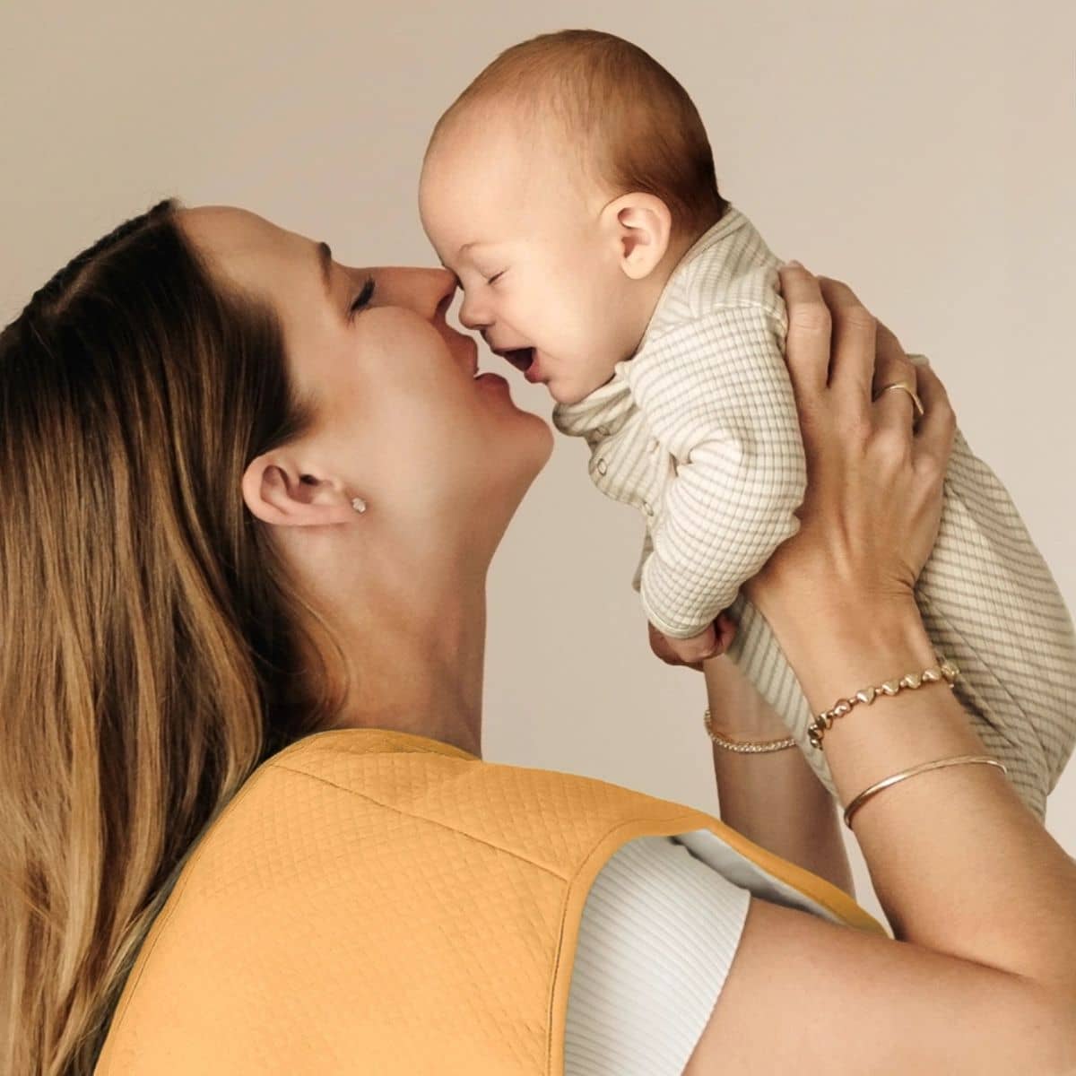 KeaBabies Quin Organic Burp Cloths - Sahara - Image 2