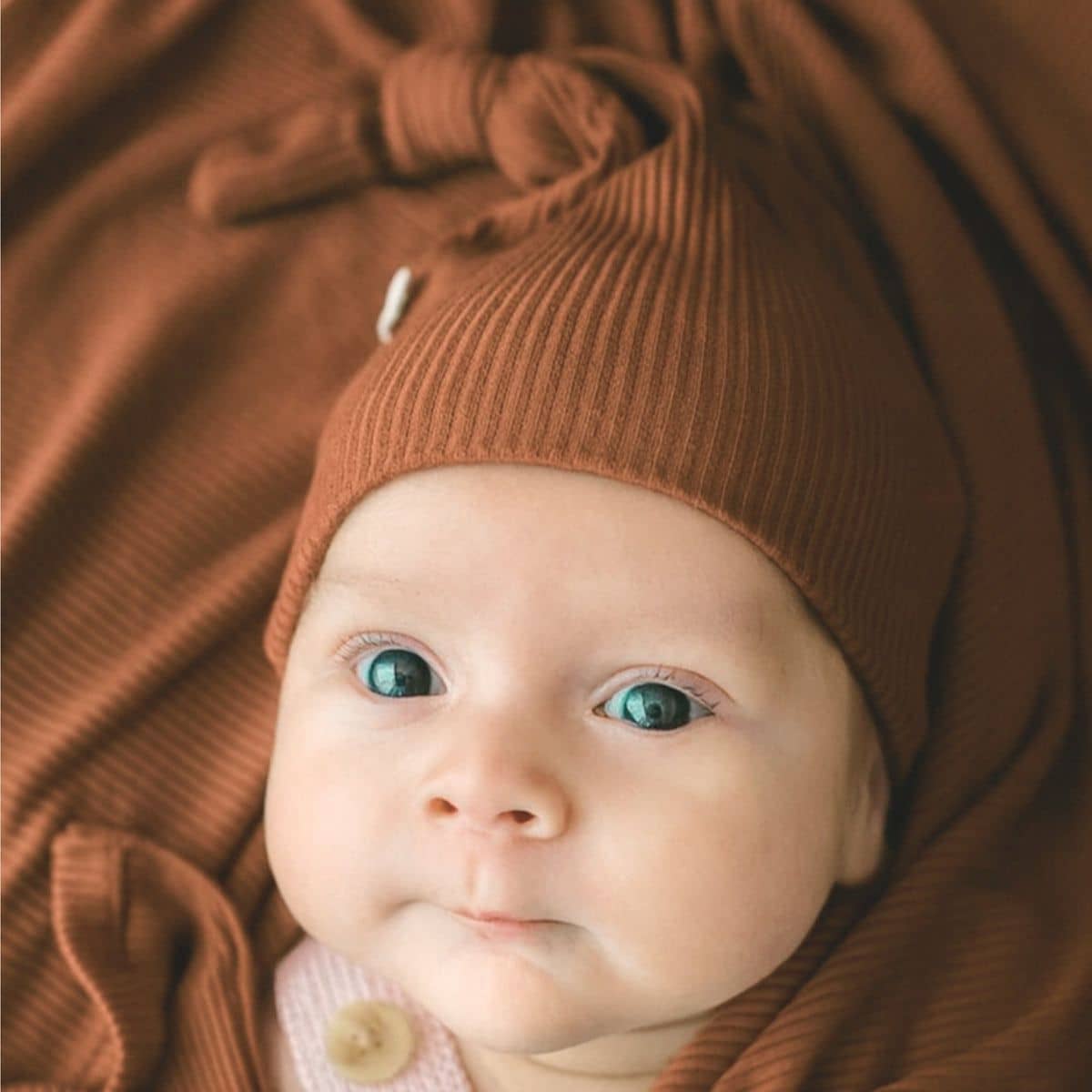 Kiin Baby Bamboo Stretch Beanie - Chocolate - Image 2