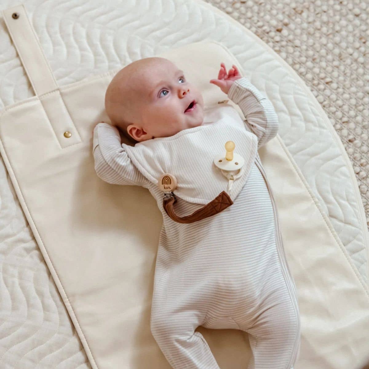 Kiin Baby Luxe Travel Change Mat - Chocolate - Image 11