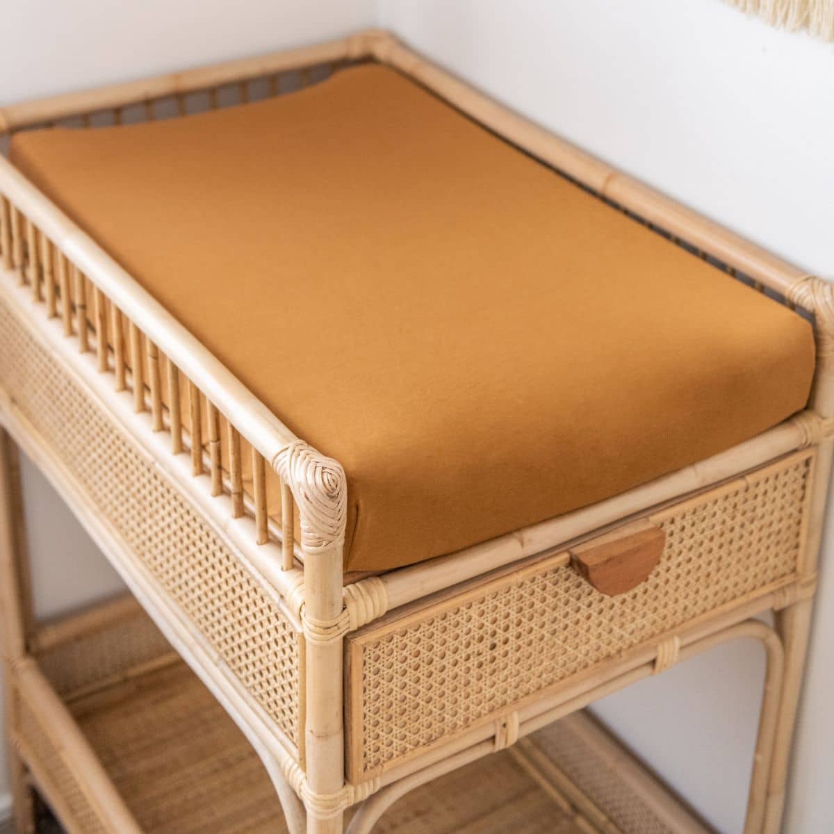 Kiin Baby Organic Change Pad / Bassinet Sheet - Caramel - Image 2