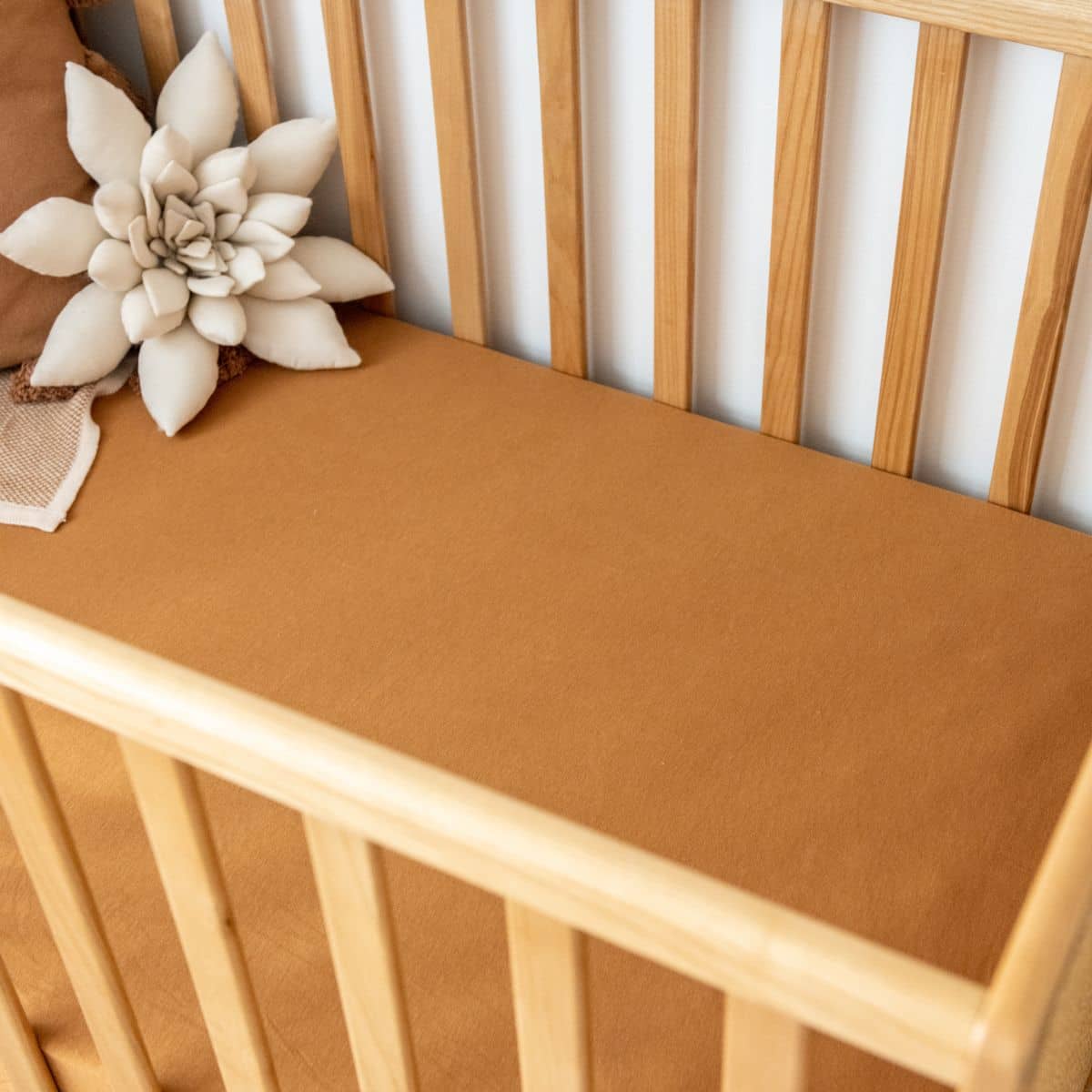 Kiin Baby Organic Cot Sheet - Caramel - Image 3