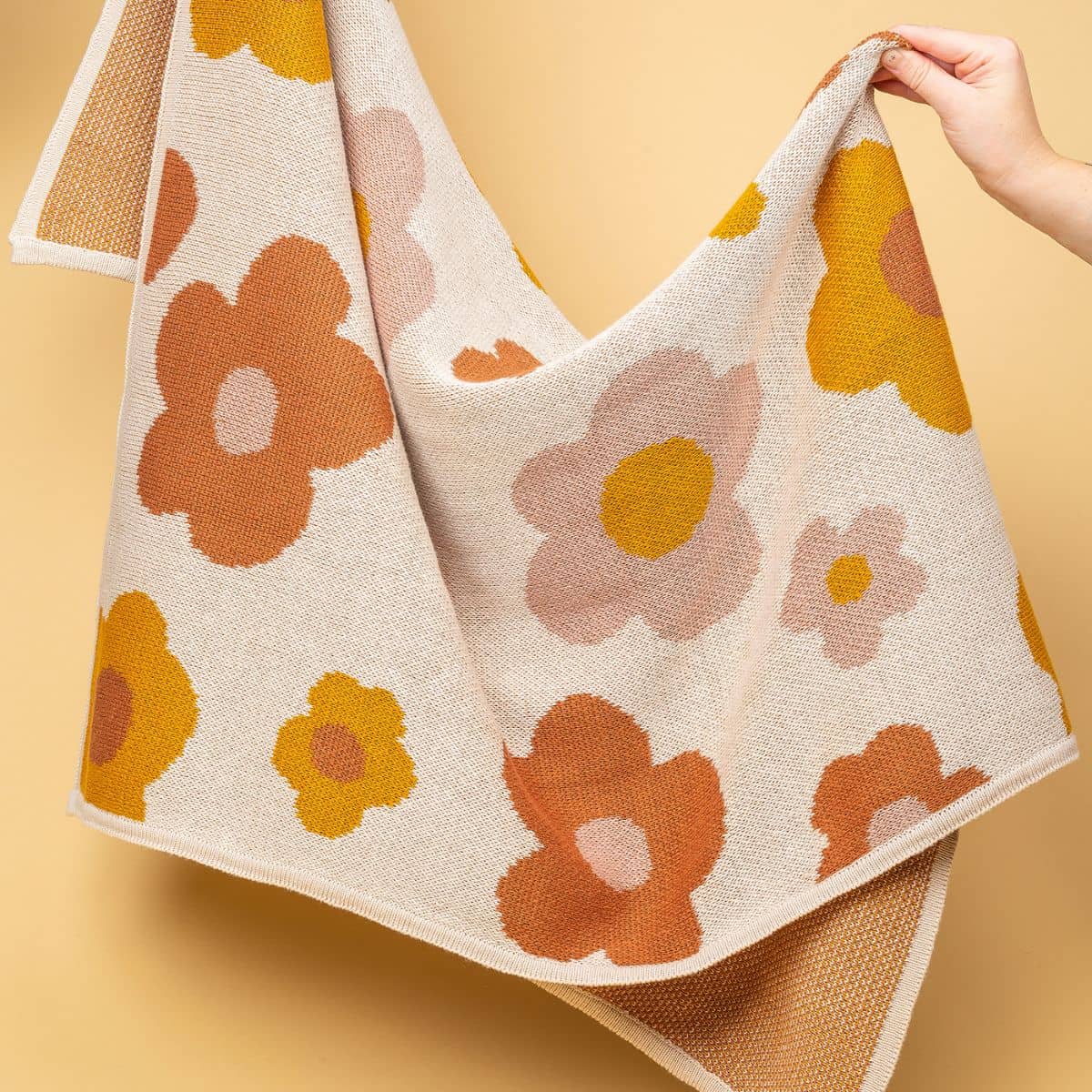Kiin Baby Organic Cotton Knitted Blanket - Bloom - Image 2