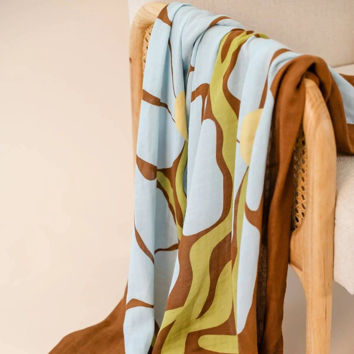 Kiin Baby Organic Muslin Swaddle - Limited Edition - Fleur Umber - Image 7