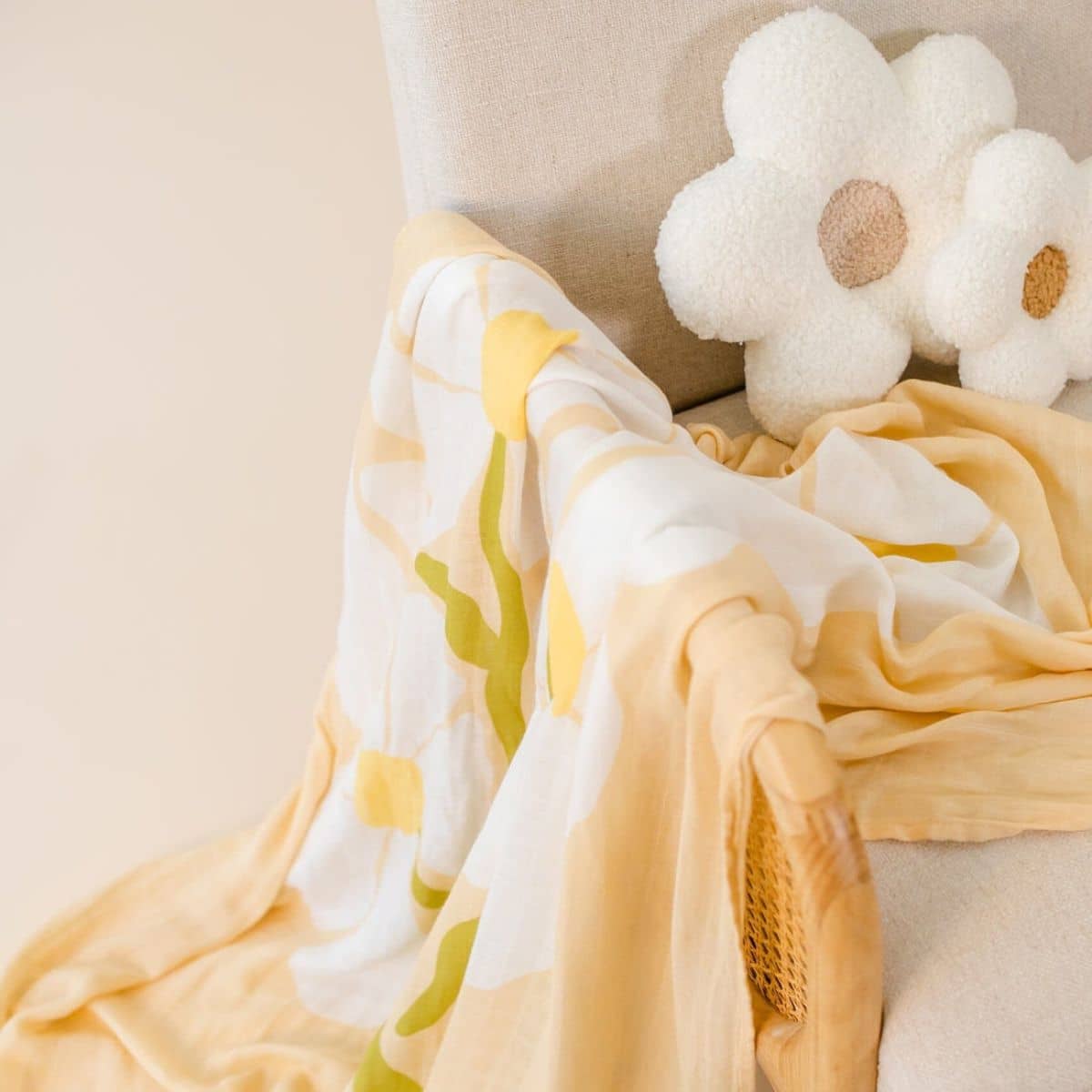 Kiin Baby Organic Muslin Swaddle - Limited Edition - Fleur Warm Oat - Image 5