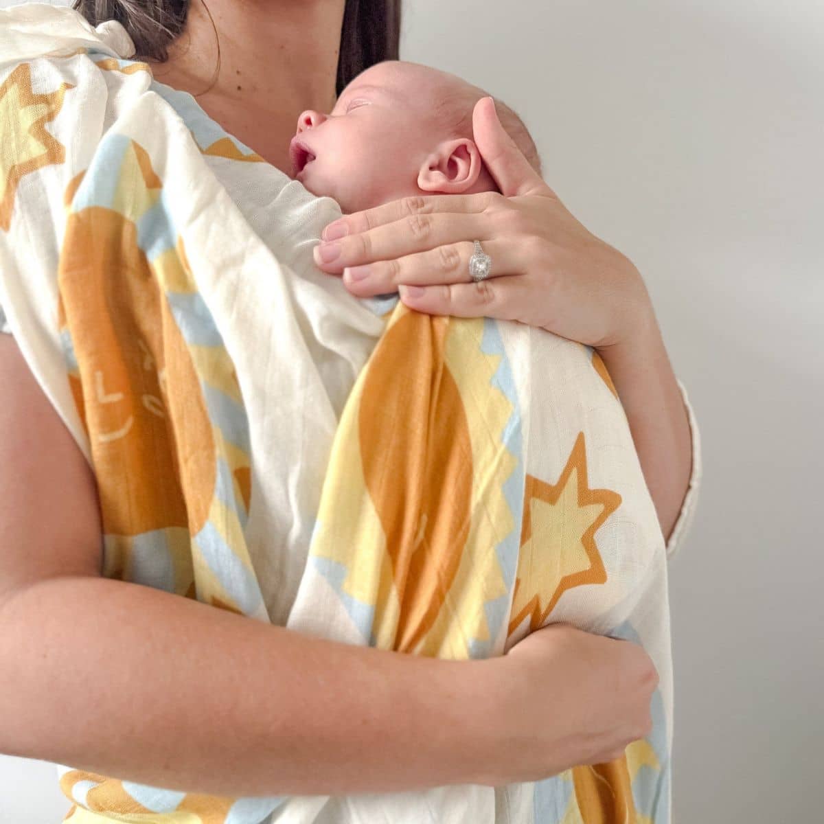 Kiin Baby Organic Muslin Swaddle - Limited Edition - Sunny Day - Image 2