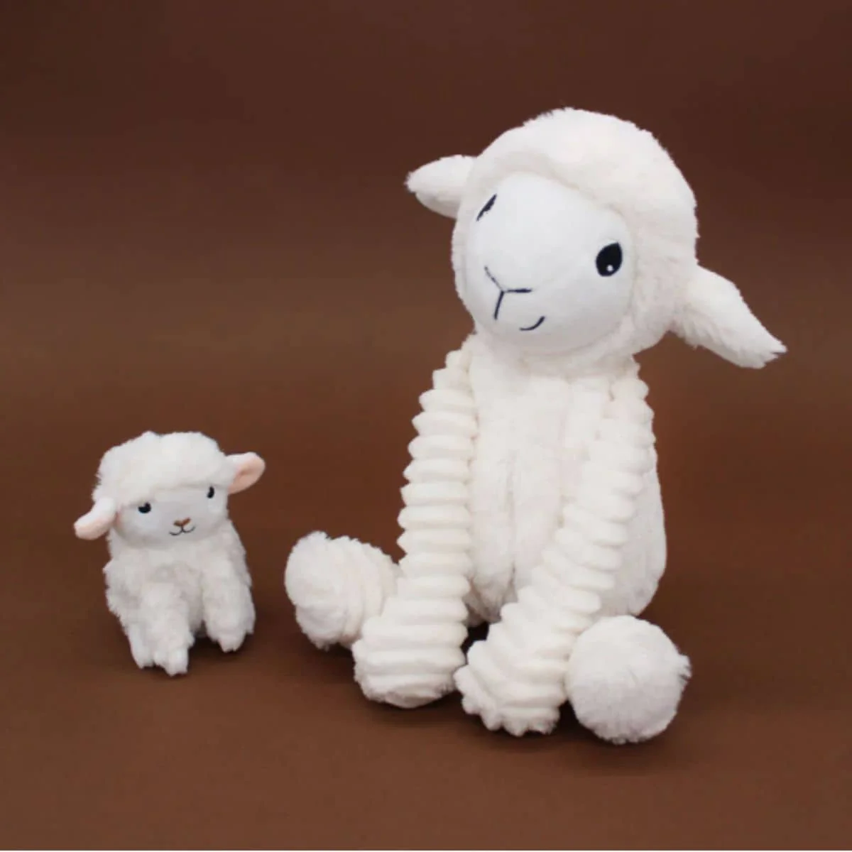 Les Ptipotos Mum & Baby Plush Toy - Olou the Sheep - Image 3