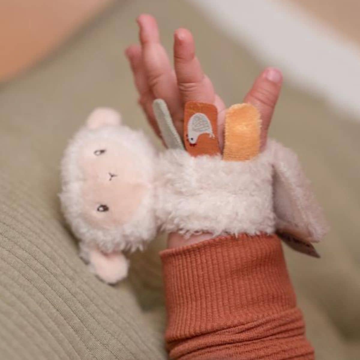 Little Dutch Little Farm Wrist Rattle Sheep - Image 4