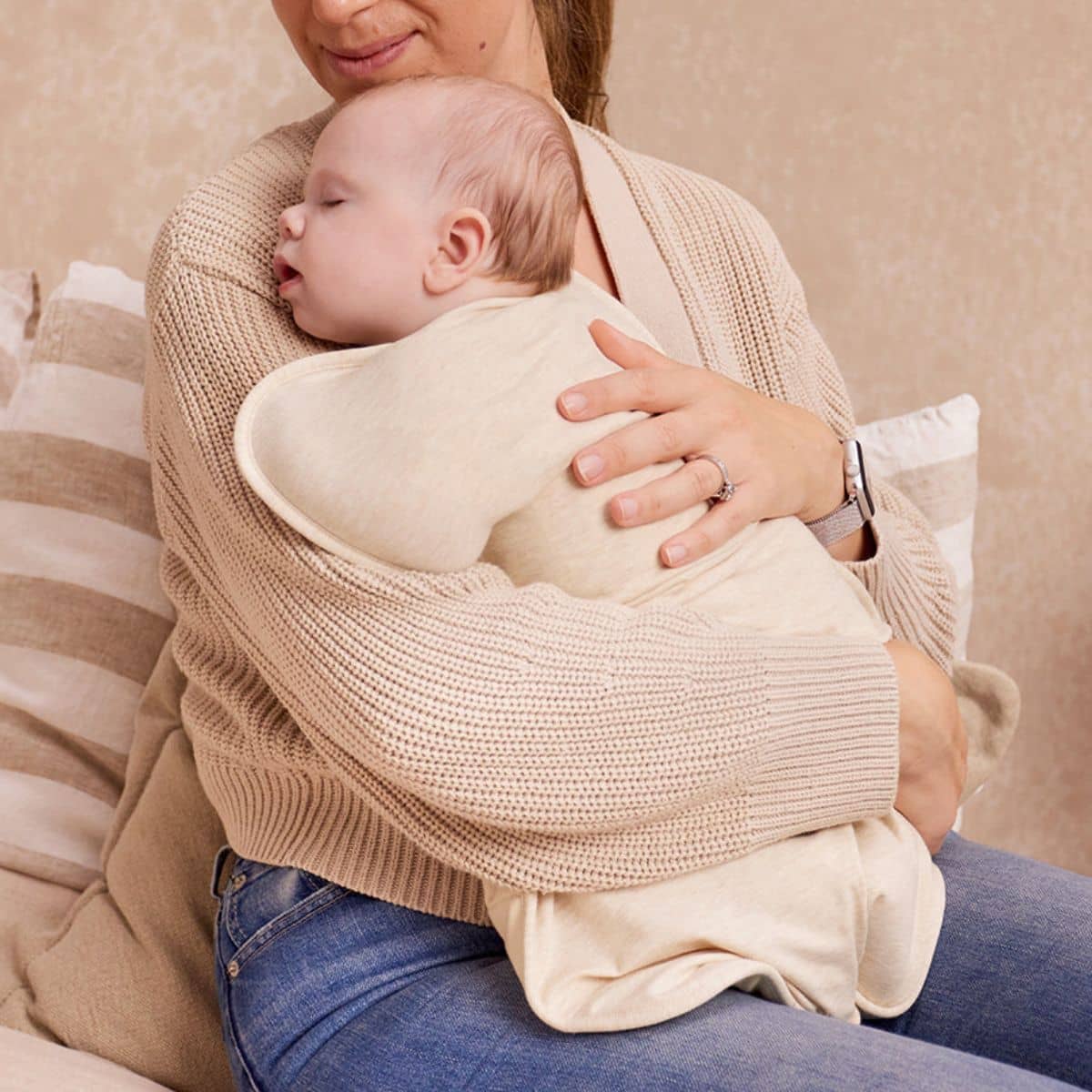 Love to Dream Original Swaddle UP 2.5 TOG Quilted Stretch Cotton - Oatmeal Bees - Image 3