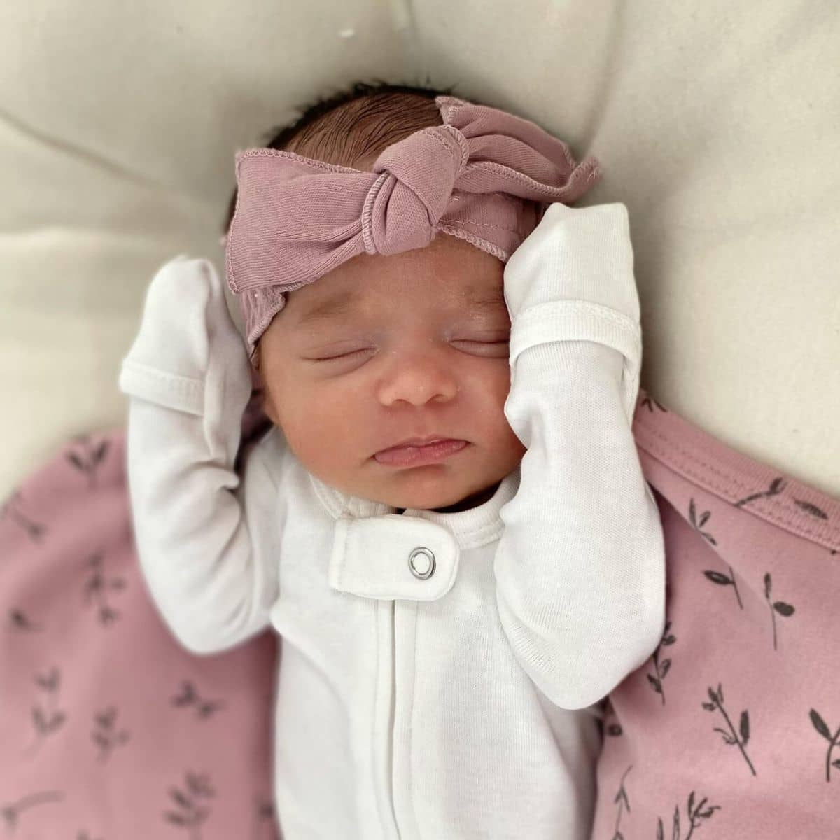 L'ovedbaby Organic Smocked Tie Headband - Mauve - Image 3