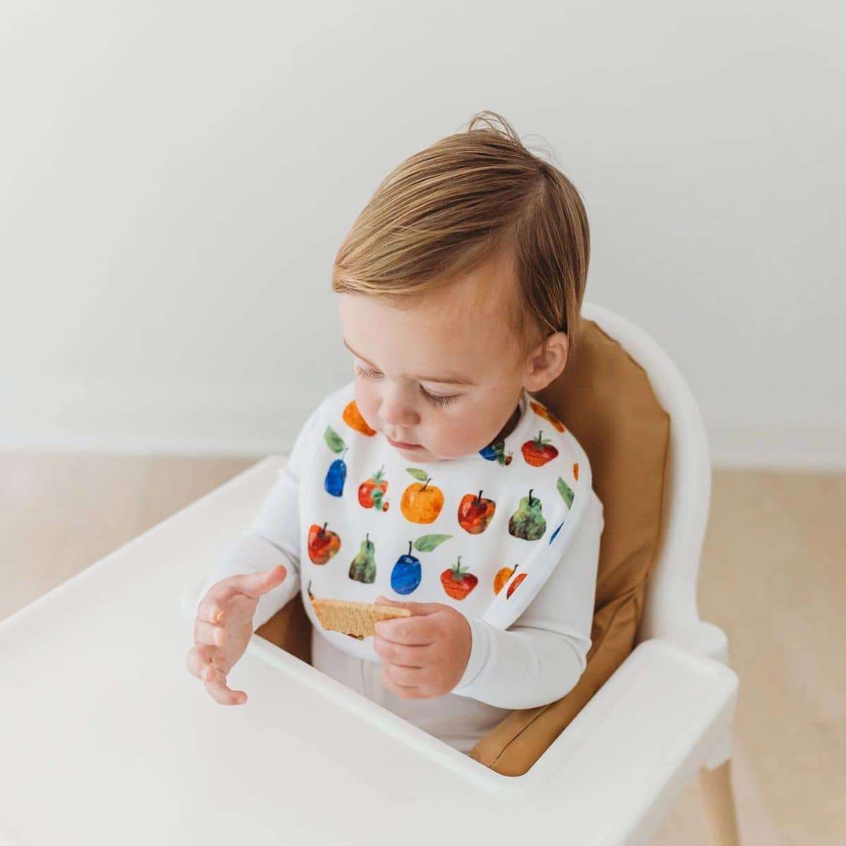 L'ovedbaby x The Very Hungry Caterpillar Organic Two Layer Reversible Bib - Fruits - Image 4
