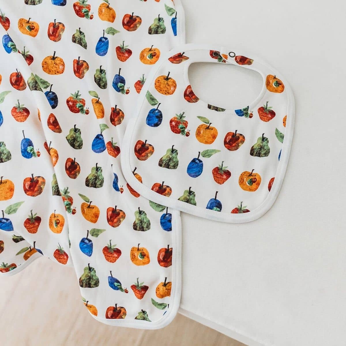 L'ovedbaby x The Very Hungry Caterpillar Organic Two Layer Reversible Bib - Fruits - Image 6