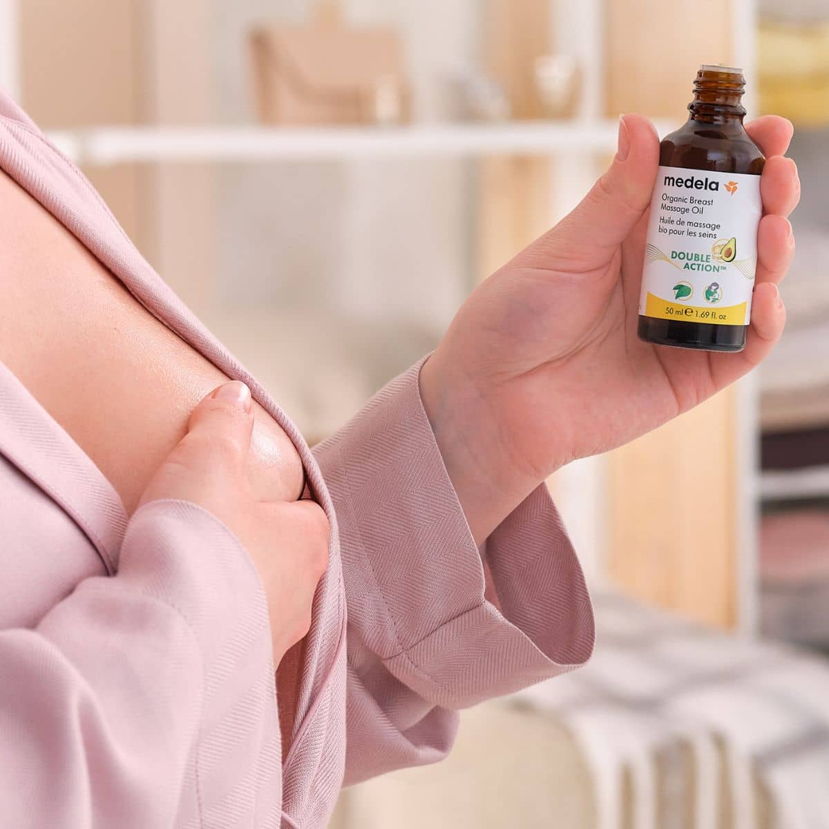 Medela Organic Warming Oil - Image 2