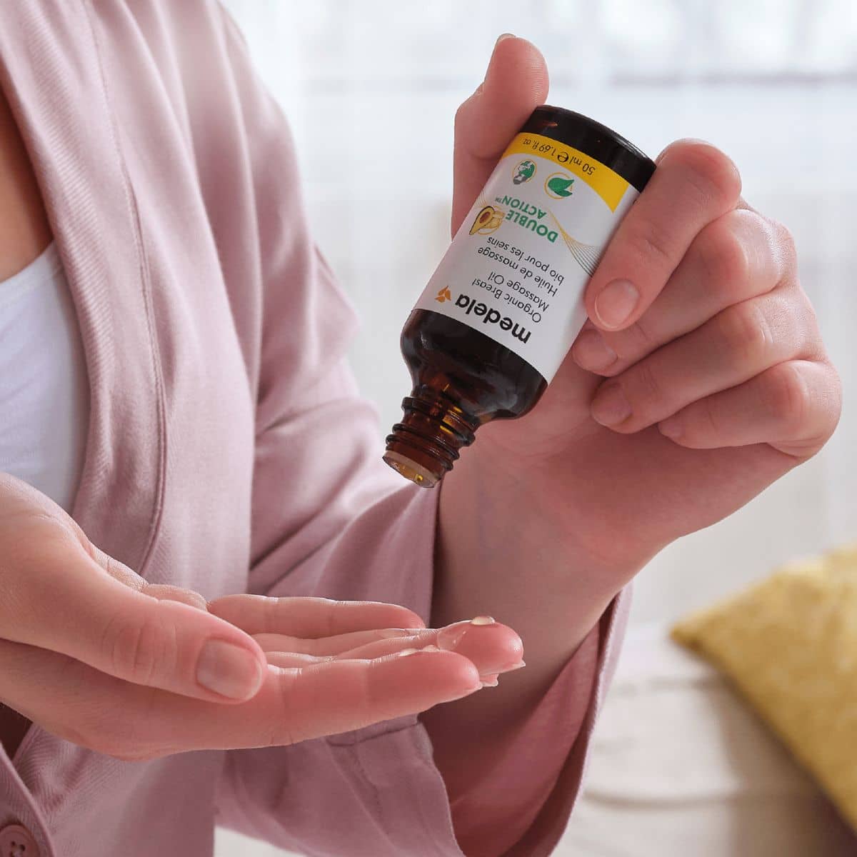 Medela Organic Warming Oil - Image 4