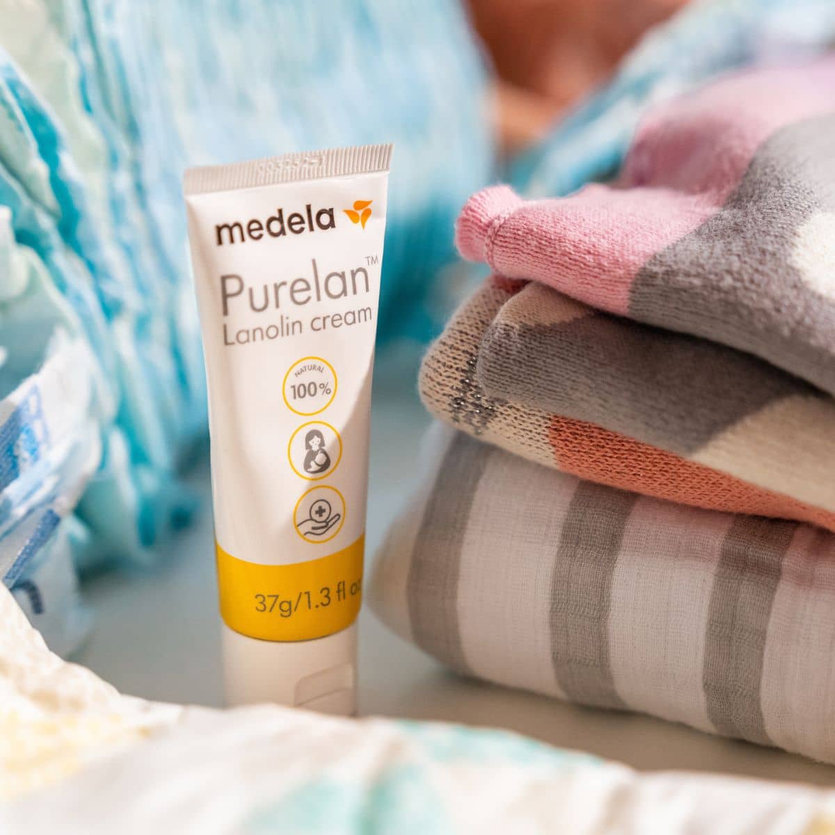 Medela PureLan Lanolin Nipple Cream - Image 4