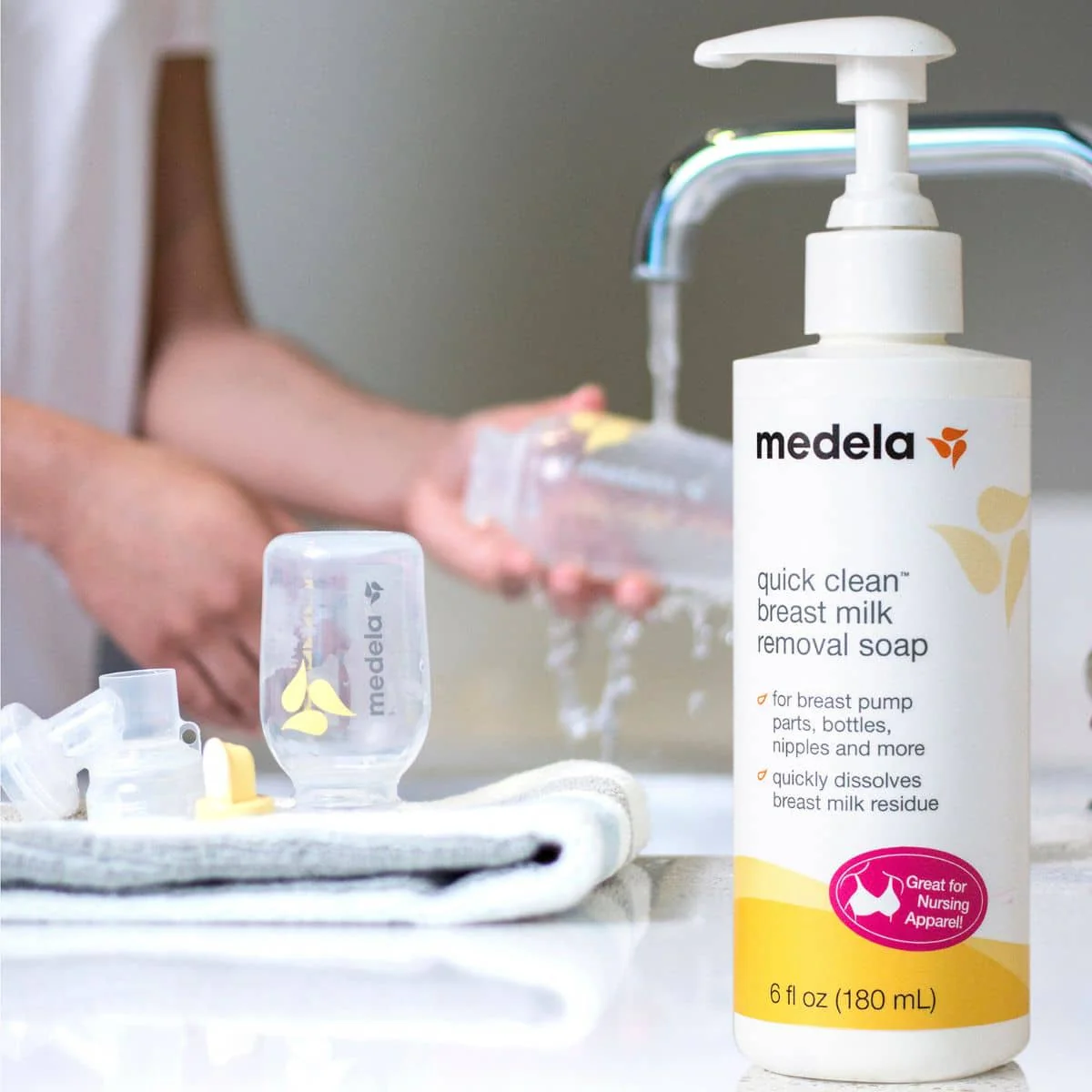 Medela Quick Clean Breastmilk Removal Soap - Image 3
