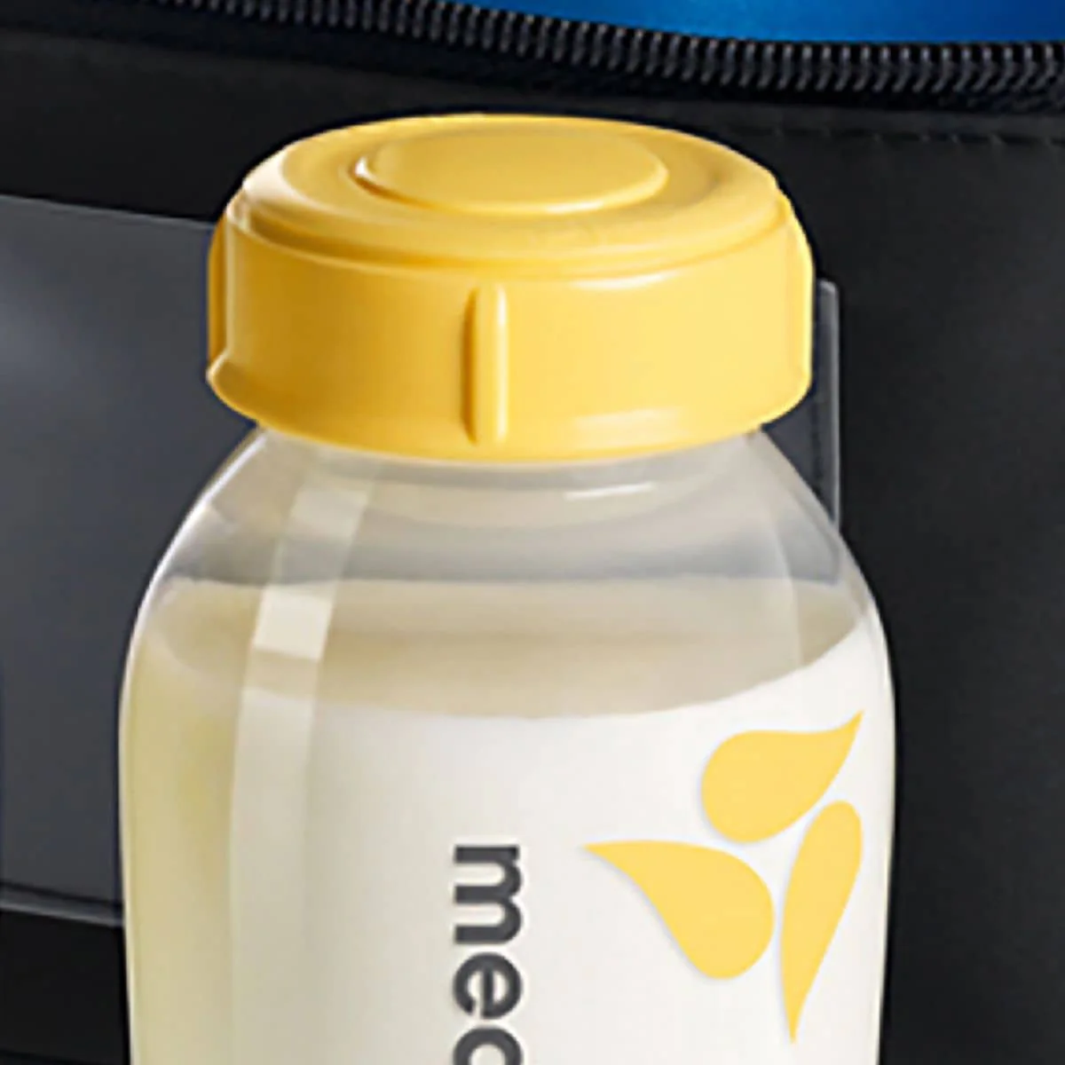 Medela Standard Neck Bottle - Spare Sealing Disc - Image 2