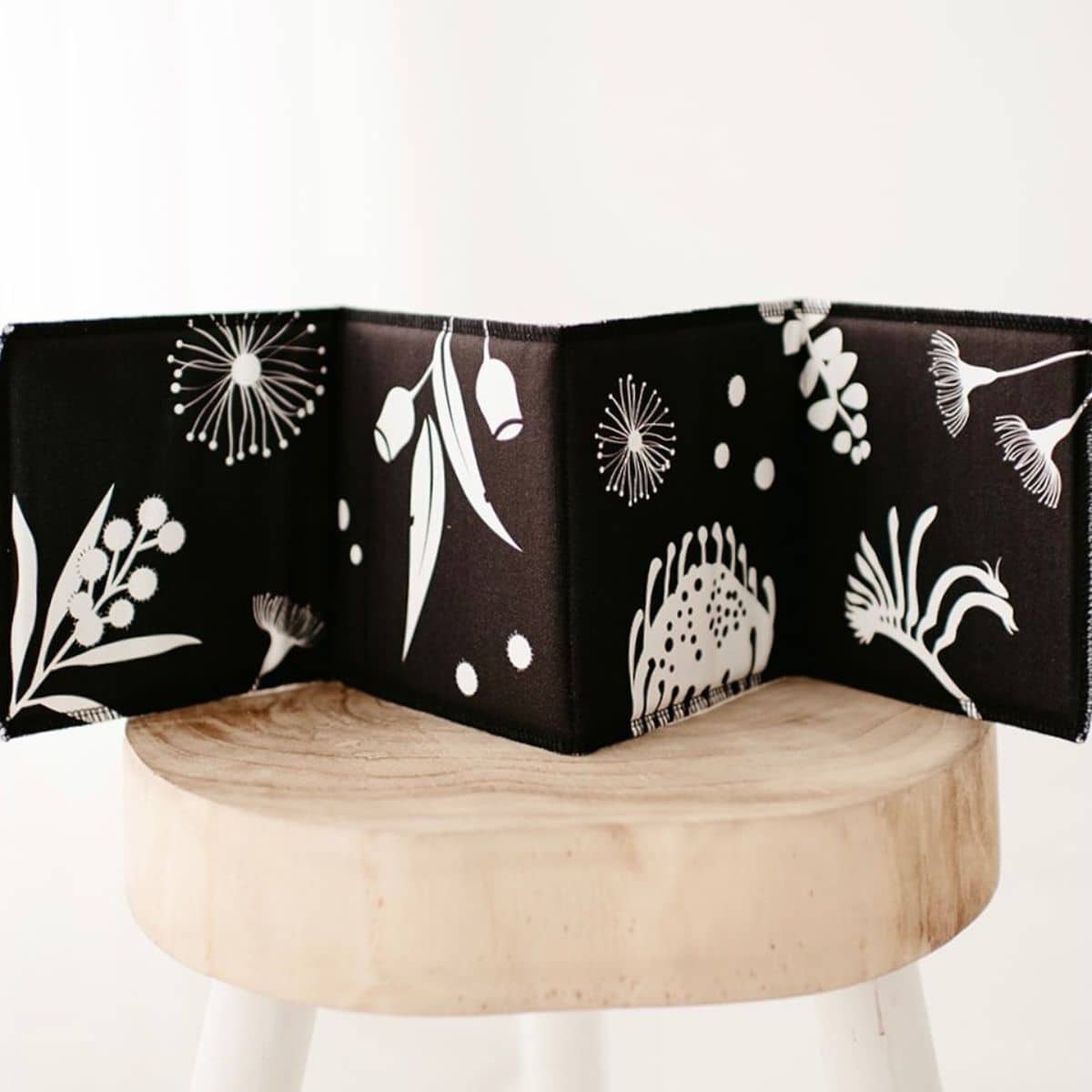 Mesmerised Wildbaby Organic Cloth Book - Image 5