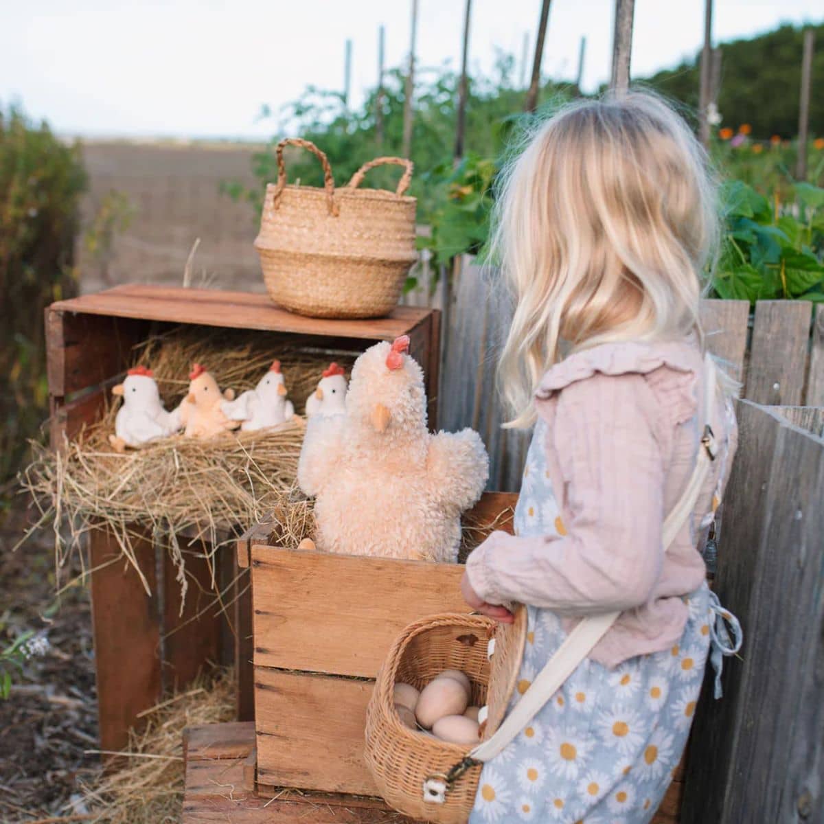 Nana Huchy Harriet the Hen Rattle - Honey - Image 3