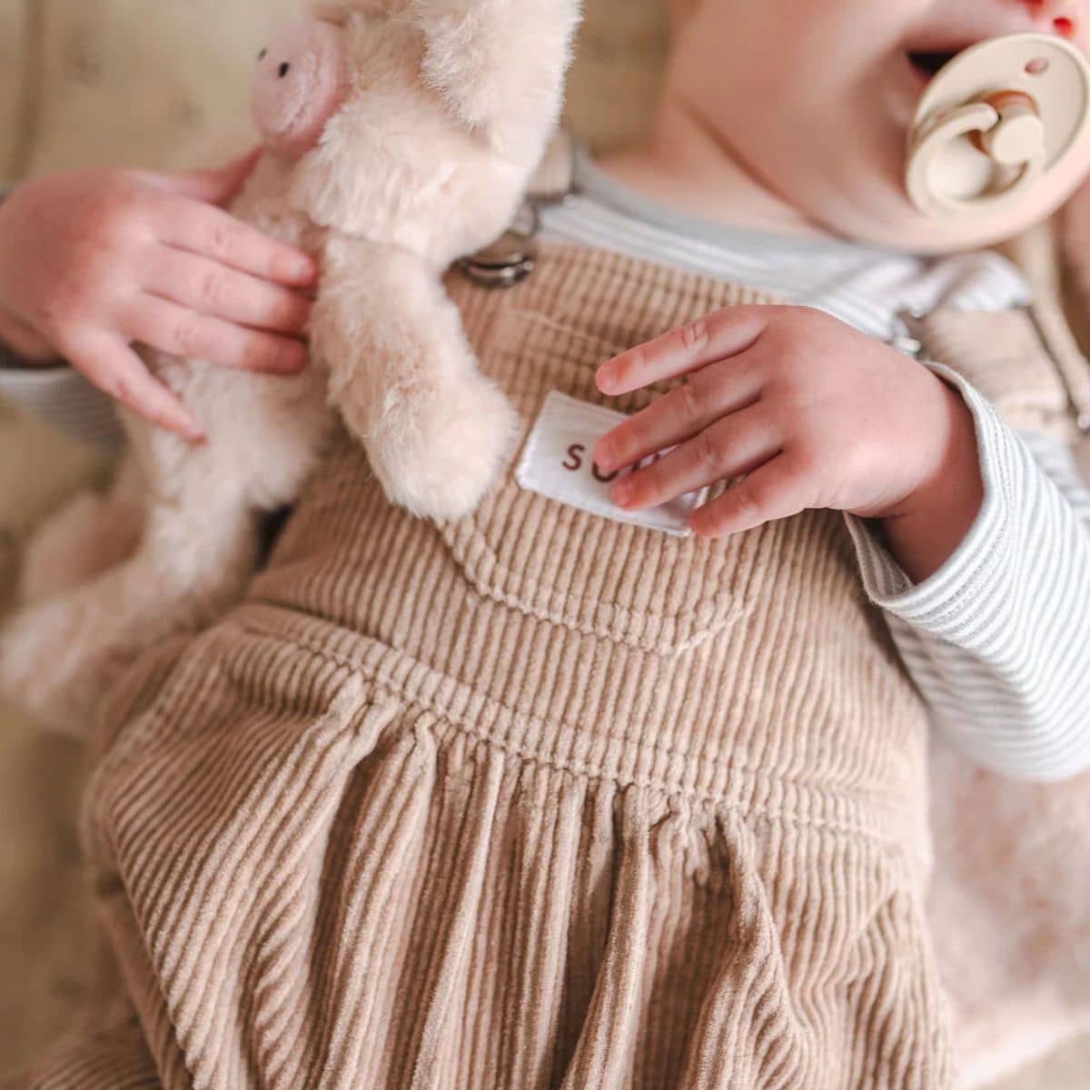 Nana Huchy Poppy Pig Mini Rattle - Image 4