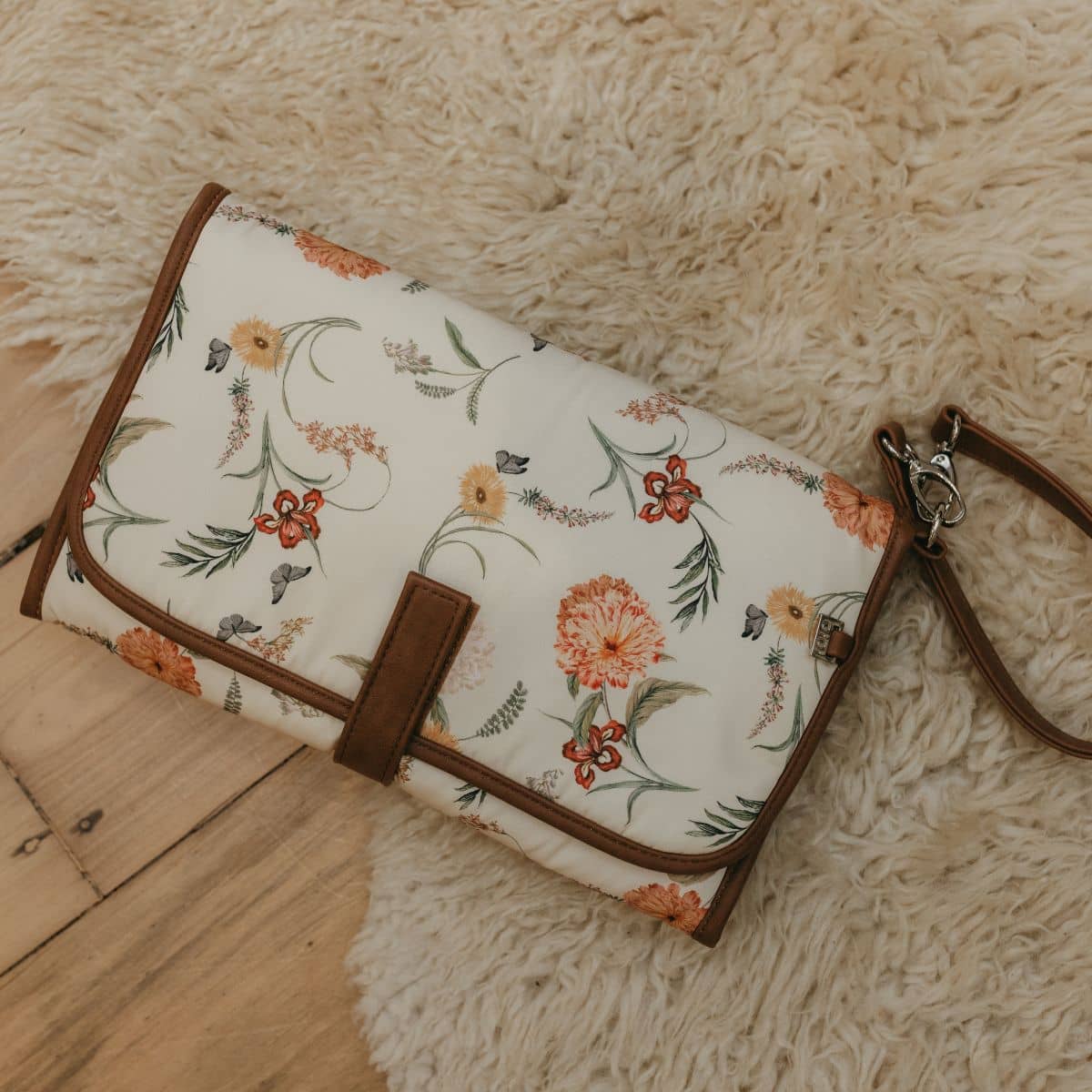 OiOi Change Mat Clutch - Wildflower - Image 6
